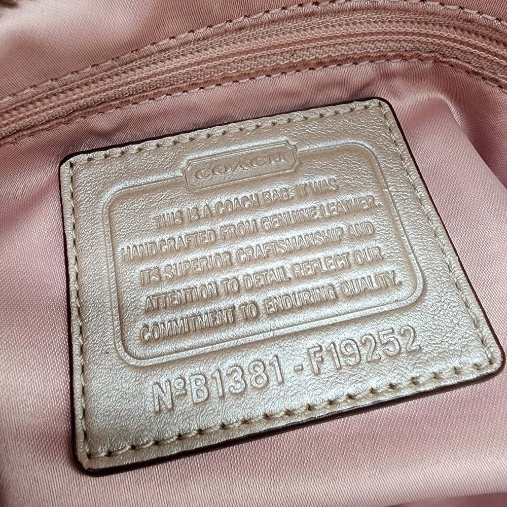 Coach F19252 Cream Pink Beige Shimmering Leather Tote Medium - Picture 7 of 16
